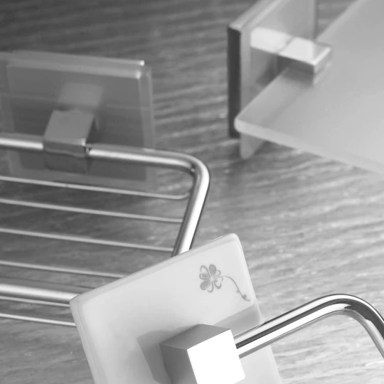 6801 Accesorios de baño Happiness