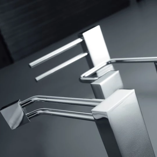 6908 Zenith I Accesorios de baño